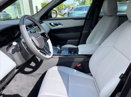 Land Rover - Range Rover Velar