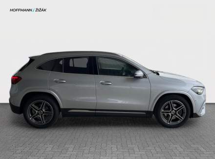Mercedes-Benz - GLA