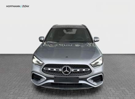 Mercedes-Benz - GLA