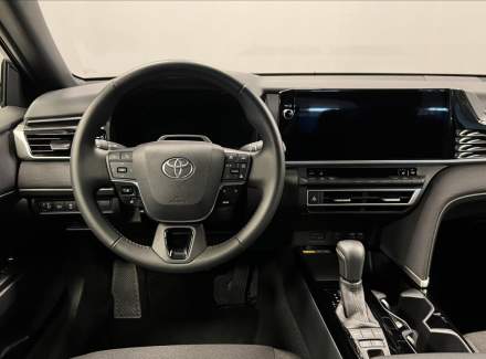 Toyota - Camry