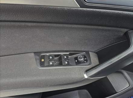 Volkswagen - Touran
