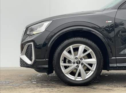 Audi - Q2