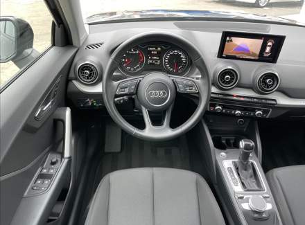 Audi - Q2