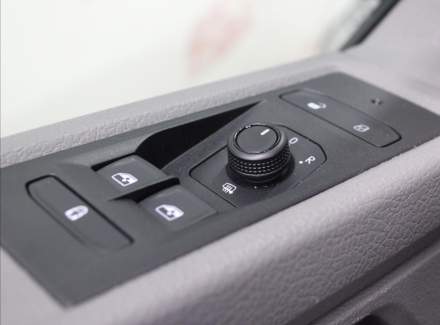 Volkswagen - Caravelle