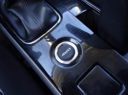 Mitsubishi - Outlander