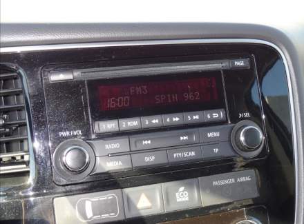 Mitsubishi - Outlander