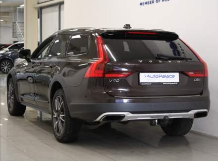 Volvo - V90