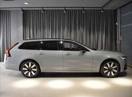 Volvo - V90