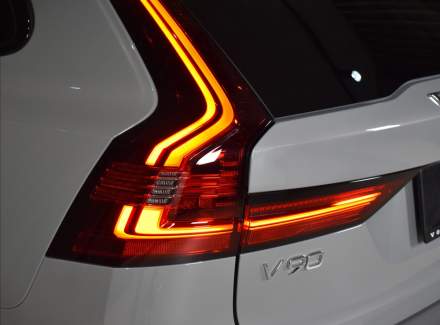 Volvo - V90