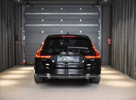 Volvo - V90