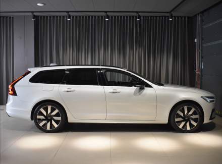 Volvo - V90