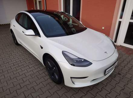 Tesla - Model 3