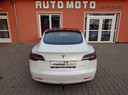 Tesla - Model 3