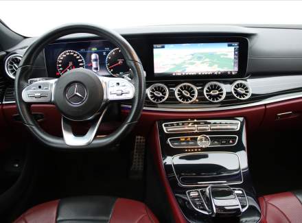 Mercedes-Benz - CLS