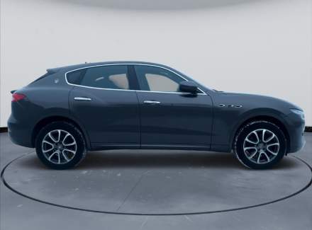 Maserati - Levante