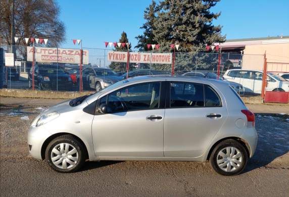 Toyota - Yaris