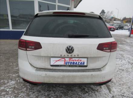 Volkswagen - Passat