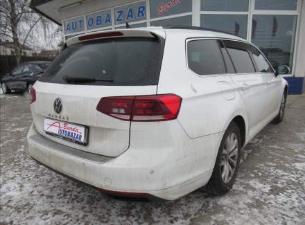 Volkswagen - Passat