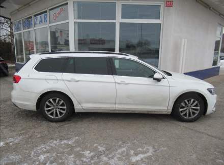 Volkswagen - Passat
