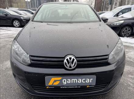 Volkswagen - Golf