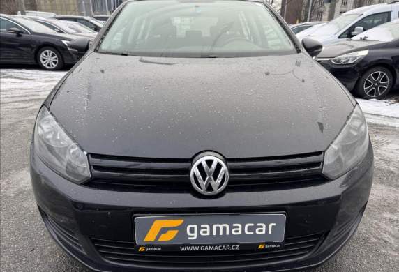 Volkswagen - Golf