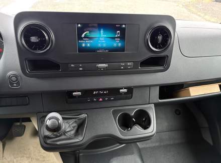 Mercedes-Benz - Sprinter