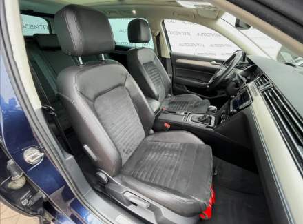 Volkswagen - Passat