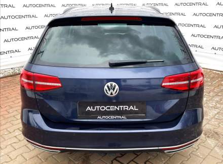 Volkswagen - Passat