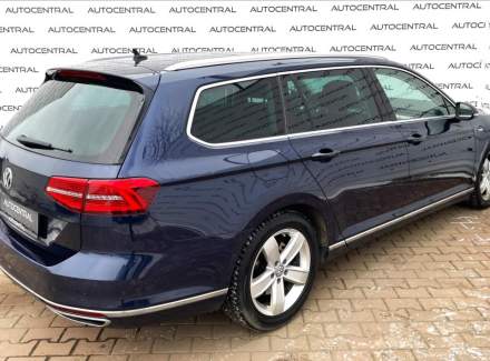 Volkswagen - Passat