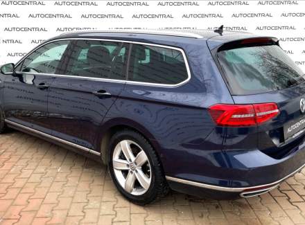 Volkswagen - Passat
