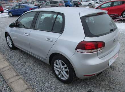Volkswagen - Golf
