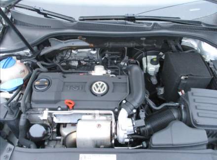Volkswagen - Golf