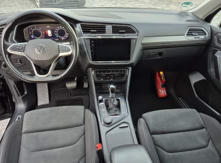 Volkswagen - Tiguan 2.0 TDI (200 Hp) SCR 4MOTION DSG