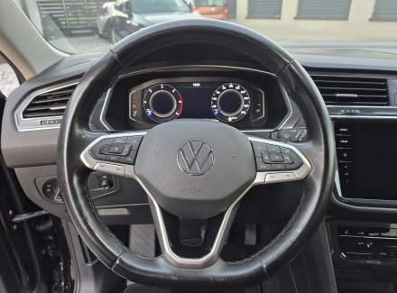 Volkswagen - Tiguan 2.0 TDI (200 Hp) SCR 4MOTION DSG