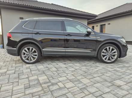 Volkswagen - Tiguan 2.0 TDI (200 Hp) SCR 4MOTION DSG