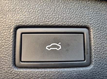 Volkswagen - Tiguan 2.0 TDI (200 Hp) SCR 4MOTION DSG