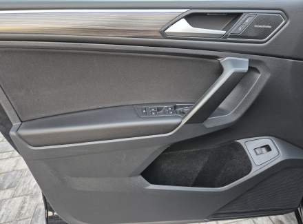 Volkswagen - Tiguan 2.0 TDI (200 Hp) SCR 4MOTION DSG