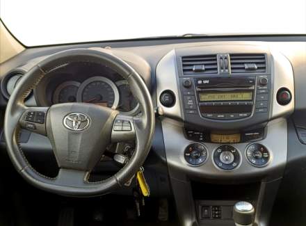 Toyota - RAV 4
