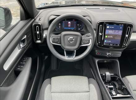 Volvo - XC40