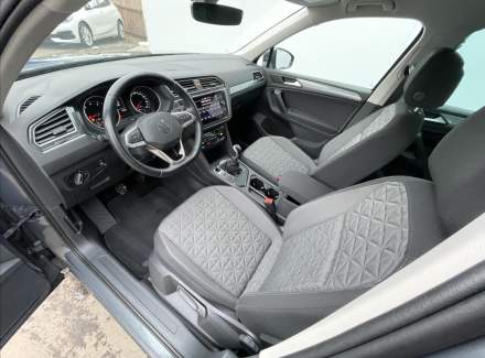 Volkswagen - Tiguan