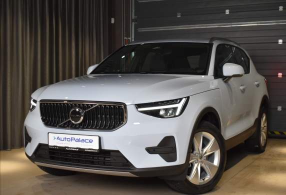 Volvo - XC40