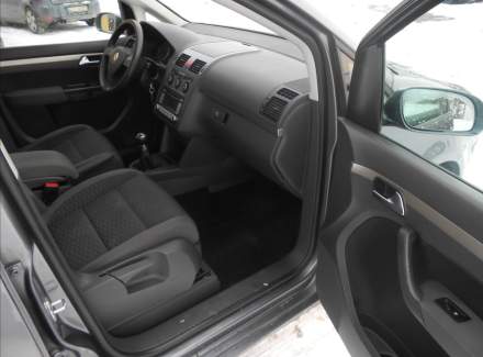 Volkswagen - Touran