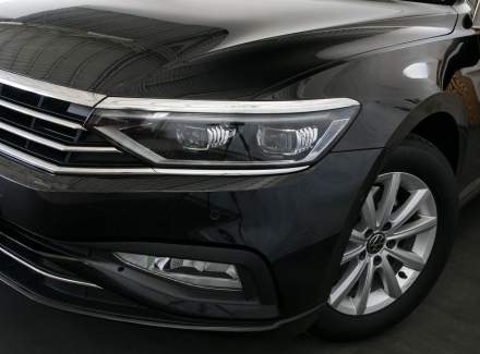 Volkswagen - Passat