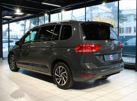 Volkswagen - Touran