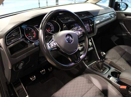 Volkswagen - Touran