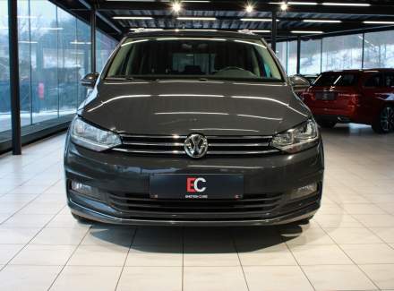 Volkswagen - Touran