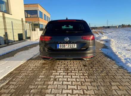 Volkswagen - Passat