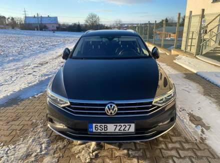 Volkswagen - Passat