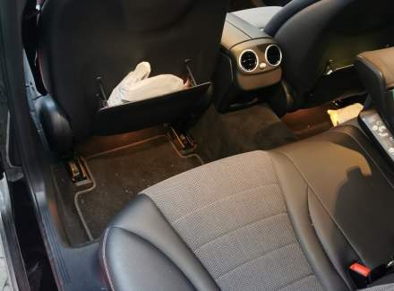 Mercedes-Benz - C-class