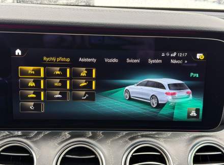 Mercedes-Benz - E-class